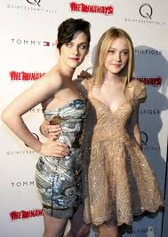 She landed her first commercial at 5 years old and earned a screen actors guild award for her work with sean. Robert Pattinson Dakota Fanning Spend New Year S Eve Together Rpatz Ditches Rumored Kristen Stewart Plans