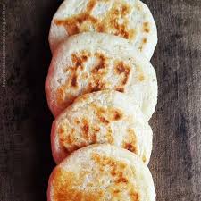 Arepas De Mandioca Yuca Y Harina De Arroz Sin Gluten Veganas Faciles Rapidas Y Economicas Receta De Recetas Faciles Con Arroz Receta Arepitas De Yuca Harina De Arroz Harina De Mandioca