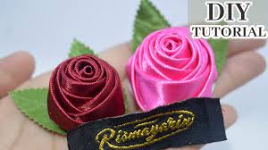 Keindahan mawar hitam bunga yang gelap tapi memesona. Diy Tutorial Membuat Bros Bunga Mawar Kuncup Dari Pita Satin Satin Flower Tutorial Pita Kuncup Bros