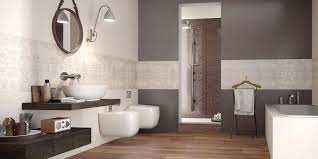Il costo totale per una ristrutturazione completa di un bagno piccolo può aggirarsi tra i 2.400 e i 3.100 €. Tutto Quello Che Devi Sapere Prima Di Ristrutturare Il Bagno