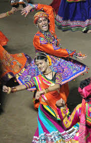 Promotes gujarat tourism, food, festivals visually and artistically. Garba Dance Wikipedia
