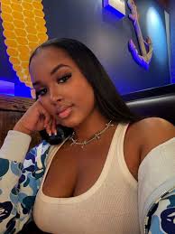 This face of mines pretty as F**k📌