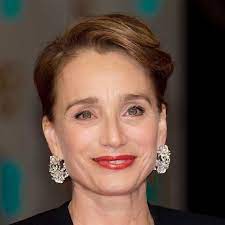 To look feminine with short hair if you have a square face you should choose haircuts that are quite feminine, because of your strong face features. Why Do Older Women Have Short Hair That S Not My Age