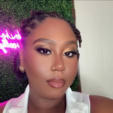 Marissa Hilton updated her status.