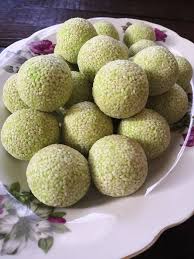 Mujur tak ditembaknya tang muk. Kuih Bom Bijan Pandan Sedap Mudah Nak Cuba Ni Resipinya