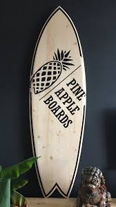 Pineapple Boards Bietet Surfboards Zur Dekoration Furs Zuhause An Gestalte Dein Eigenes Deko Surfbrett Mit Unserem Dein Design Deko Surfboard Surfbrett Deko