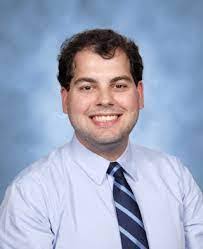 Larry Tilney's Instagram, Twitter & Facebook