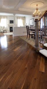 Black Walnut Classic Natural Manufactured By Muskoka Hardwood Flooring Hardwood Hardwoodflooring Walnut Pisos De Madera Oscura Piso De Madera Interiores