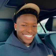 Gm everyone I hope yall day is going how you planned it CAN I PLEASE GET  ALL MY CEO OF A STEP GROUP TO CHECK PLEASE ALONG WITH YOUR GROUP NAME