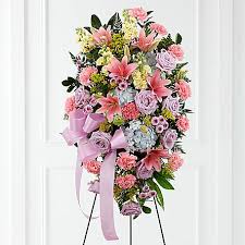 Sympathy Flowers Funeral Gifts Flower Arrangements From Ftd Funeral Flower Arrangements Funeral Flowers Flower Arrangements