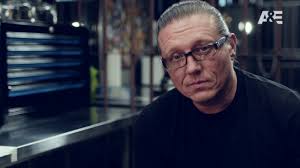 Robbie Carson's Instagram, Twitter & Facebook