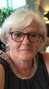 🎶 "C'est un jardin extraordinaire, Il y a des canards qui parlent anglais"  Charles Trenet, 1957