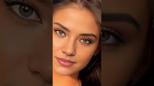 Lily Hayes's Instagram, Twitter & Facebook