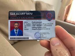 Unduh aplikasi kartu nisn | cara membuat kartu pelajar. Desain Baru Kartu Pelajar Peserta Didik Smk Ma Arif Batu Facebook