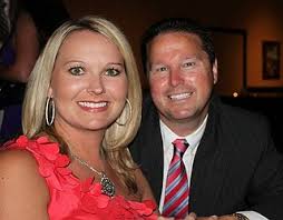 She quit her job to date her first supervisor