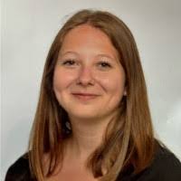 Eloise Herman's Instagram, Twitter & Facebook