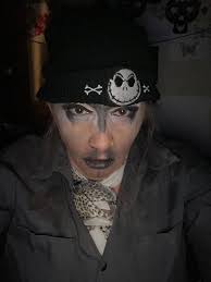 Hello my people please I just switched to professional mode 2 days ago and  I decided to check my insight and I realized that 85% of the people seeing  and reacting to