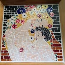 Detail Maternite D Apres Gustav Klimt Mosaique Cachan Plateau En Emaux De Briare Art De La Mosaique Tableaux En Mosaique Klimt