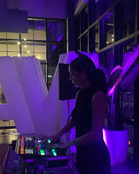 davinesofficial @anandahair @jerilyn.stone @gotacebreroyoga @luminosaavl  #grwm #getreadywithme #curls #curlyhair #makeup #makeuptutorial #asheville  #avl #828isgreat