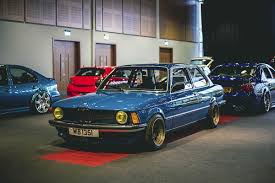 Bmw E21 3 Series Club After The Launch Of The 5 Series In 1972 The Reorganisation Of The Model Numbers Continued With The First E21 3 Seri Bmw E21 Bmw Bmw 318