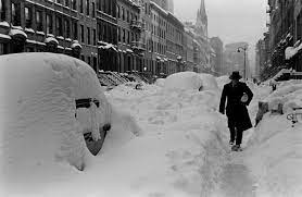 Black And White Photos From The Great Blizzard In New York City Nyc Snow New York City Snow Blizzard