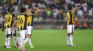 محمود عبد المنعم سليمان ، المعروف باسم محمود كهربا، هو لاعب كرة قدم مصري محترف، كان يلعب لنادي ديبورتيفو داس أفيس البرتغالي4 بعد مشاكلة مع نادي الزمالك ومنتخب مصر. Ù…ÙØ§Ø¬Ø£Ø© Ù†Ø¬Ù… Ø§Ù„Ø§ØªØ­Ø§Ø¯ Ø§Ù„Ø³Ø§Ø¨Ù‚ Ø¹Ù„Ù‰ Ø£Ø¹ØªØ§Ø¨ Ø§Ù„Ø£Ù‡Ù„ÙŠ ÙÙŠ Ø§Ù„Ù…ÙŠØ±ÙƒØ§ØªÙˆ Ø§Ù„Ø´ØªÙˆÙŠ Ø³Ø¹ÙˆØ¯Ù‰ Ø³Ø¨ÙˆØ±Øª