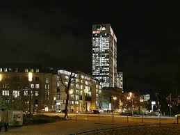 Speaking to bloomberg tv, ubs boss sergio ermotti said that the bank's preparations for a disorderly brexit have led it to choose frankfurt as the. Opernturm Skyline Atlas