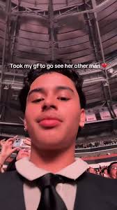 Cara de inocente🤐🤐🤐 #rauwalejandro #fyp #peace #trip #friends