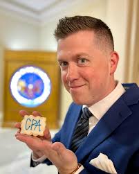 Welcome to the OXPD family Michael Ruberg, who was sworn in this morning.  #oxfordpd