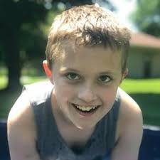 Erin Linnane's Instagram, Twitter & Facebook