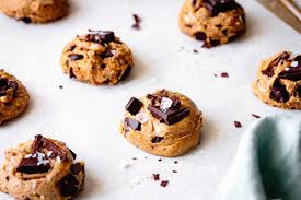 The wellness mindset ~ recipes: Paleo Chocolate Chip Cookies Vegan The Bojon Gourmet