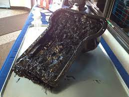 • 10 quarts of engine oil and a new oil filter are needed to perform an oil change. Important Facts To Share For Your Customer S Next Diesel Oil Change Engine Builder Magazine