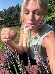 Lynn M. Lauria MA LMHC