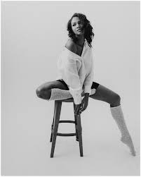 Started From The Bottom Jordy B Photo Studio Photography Poses Photoshoot Poses Model Poses Photography