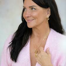 FÖRÄLSKAD Missa inte Sofia Wistams nya kollektion förälskad💞