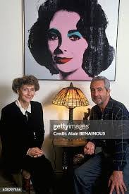 Marianne Castle's Instagram, Twitter & Facebook