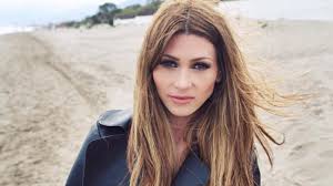 V novembri 2008 vydala cd retro so singlom „anděl. Tereza Kerndlova Promluvila O Zavazne Nemoci Kvuli Ktere Musela Podstoupit Operaci Evropa 2