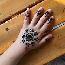 Berikut adalah contoh tato henna simple paling keren dalam kualitas hd. 100 Ide Henna Anak Henna Desain Henna Tato Henna