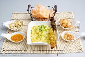 Bubur ayam (indonesian for chicken congee) is a chinese indonesian chicken congee. Ternyata Ini Rahasia Bikin Bubur Ayam Seenak Buatan Abang Abang Pinggir Jalan