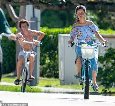 Now that camila cabello and shawn mendes have confirmed their relationship with a bout of pda, the two are spending time apart while cabello spends some time with her family in miami. Camila Cabello And A Shirtless Shawn Mendes Go For A Bike Ride Through Miami During Isolation Daily Mail Online