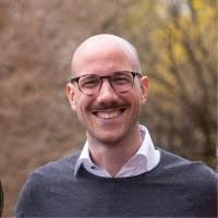 500+ "Izsak" profiles