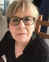 Danielle Morrissette's Instagram, Twitter & Facebook