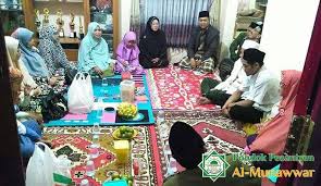 (dik nin, saya tidak sebut ananda karena nin adalah sepupu dan pak mi adalah paman saya). Kata Sambutan Acara Lamaran Pihak Bujang Pria Contohsurat Pro