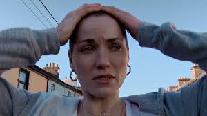 Colette Slater's Instagram, Twitter & Facebook