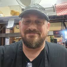 Hey neighbours! I'm wondering if anyone else has gift cards to spend at  Ricki's? I figure there may be as we don't have many options for clothing  out here. I tried to