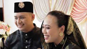 Danial & Dian // Singapore Malay Wedding at DeHall Singapore Tai Seng/ Best  for You-Victor Lundberg