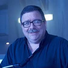 Edward Gross's Instagram, Twitter & Facebook