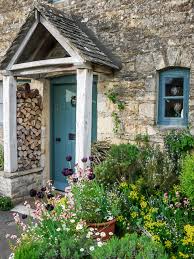 7 golden rules to achieve wow factor all year round. Lessons In Small Garden Design From 11 English Entryways