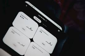Laptop dan telefon bimbit, itulah jentera anda. Mewujudkan Strategi Pemasaran Mudah Alih Untuk Perniagaan Anda