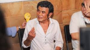 Dia khawatir, penjara akan membawa dampak buruk buat ridho. Kumpulan Berita Rhoma Irama 4 Artis Pernah Berseteru Dengan Inul Neno Warisman Disemprot Habis Habisan